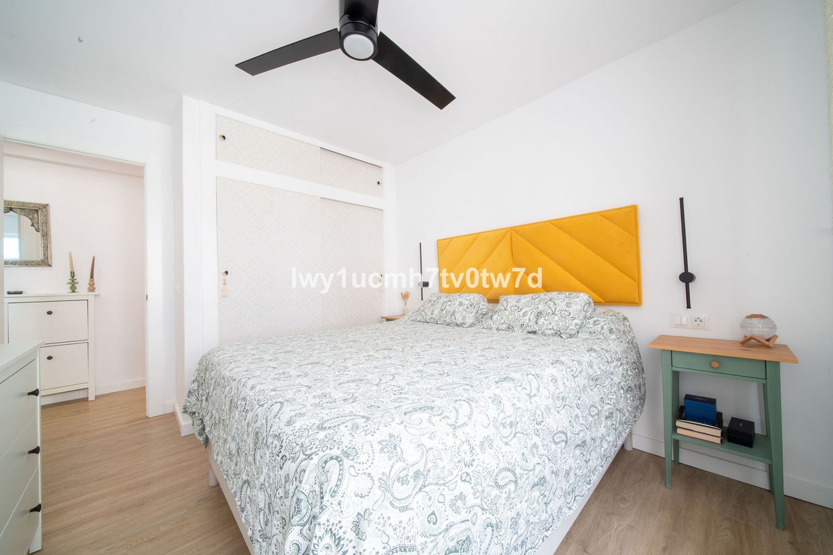 Appartement te koop in Rincón de la Victoria | 2 slaapkamers H5294629