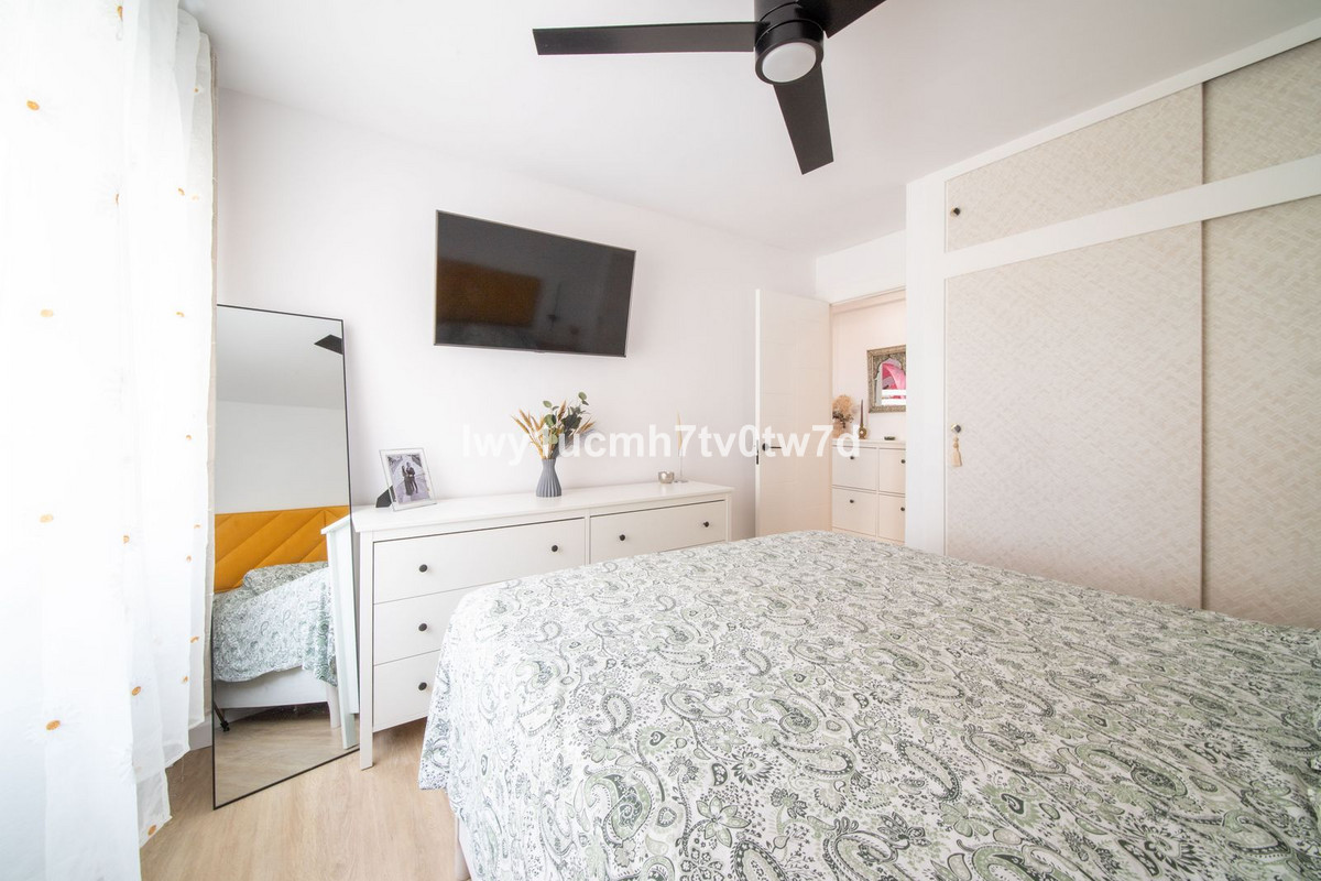 Appartement te koop in Rincón de la Victoria | 2 slaapkamers H5294629