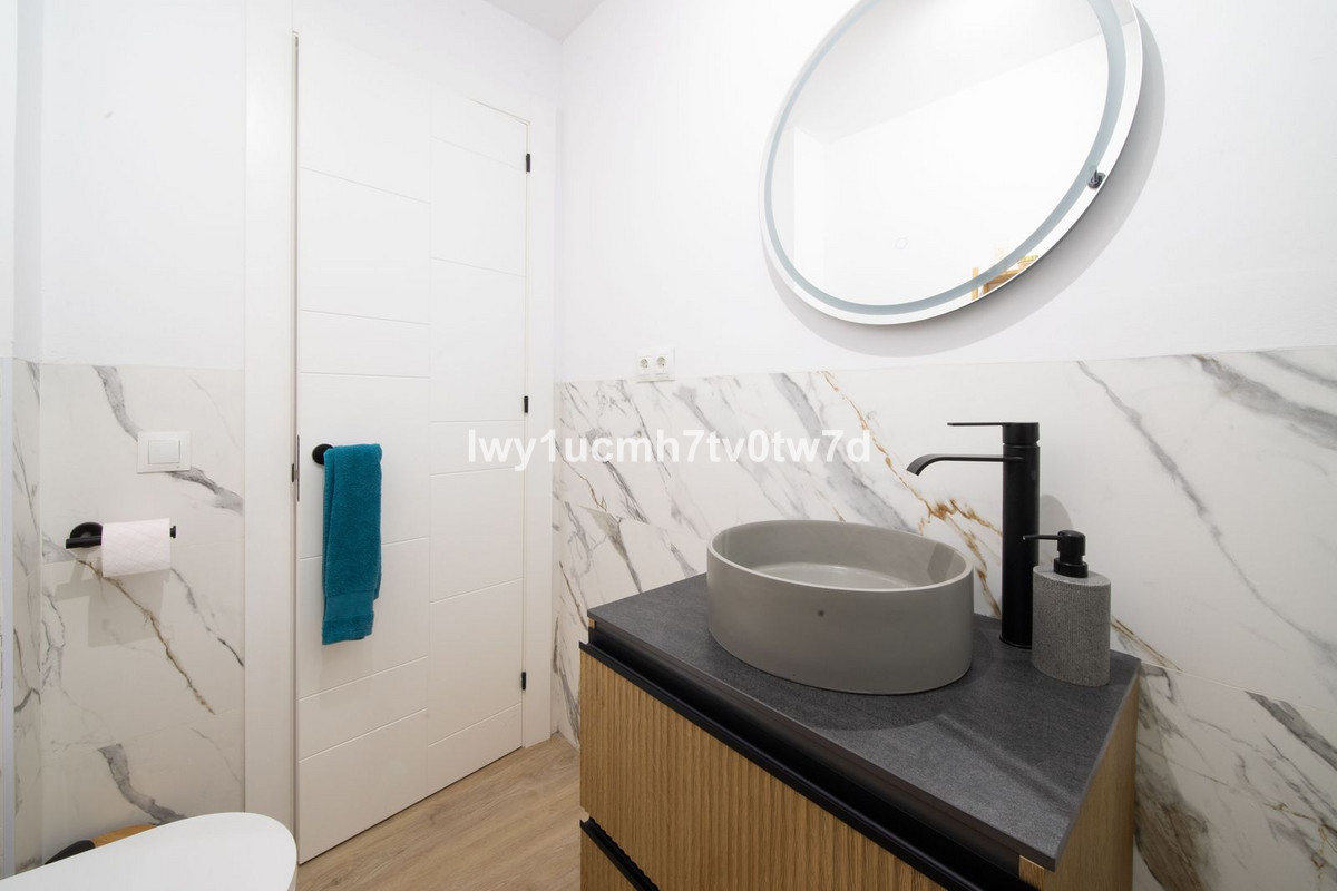 Appartement te koop in Rincón de la Victoria | 2 slaapkamers H5294629