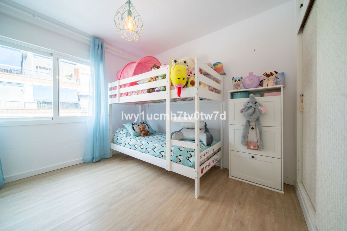 Appartement te koop in Rincón de la Victoria | 2 slaapkamers H5294629