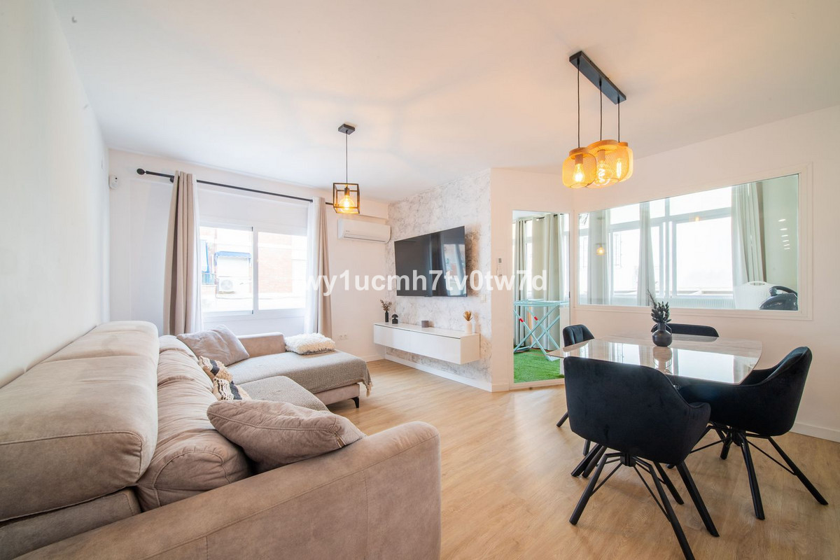 Appartement te koop in Rincón de la Victoria | 2 slaapkamers H5294629