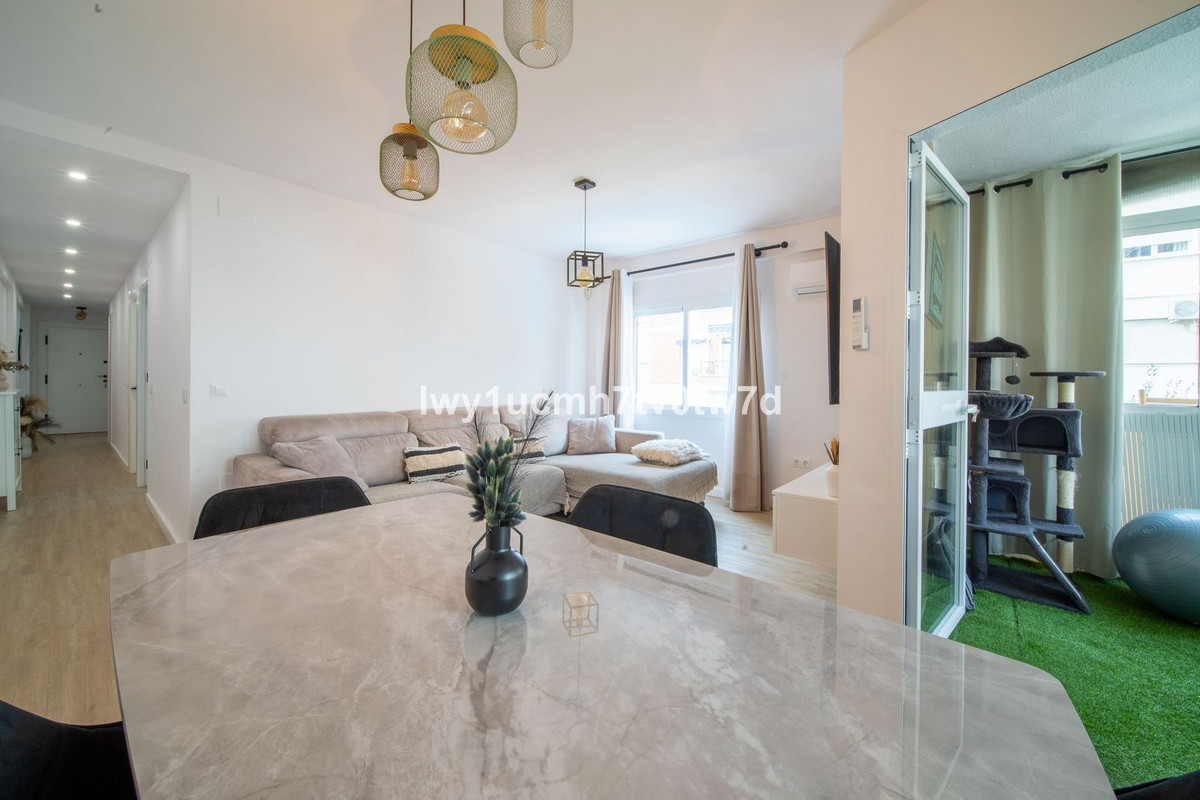 Appartement te koop in Rincón de la Victoria | 2 slaapkamers H5294629