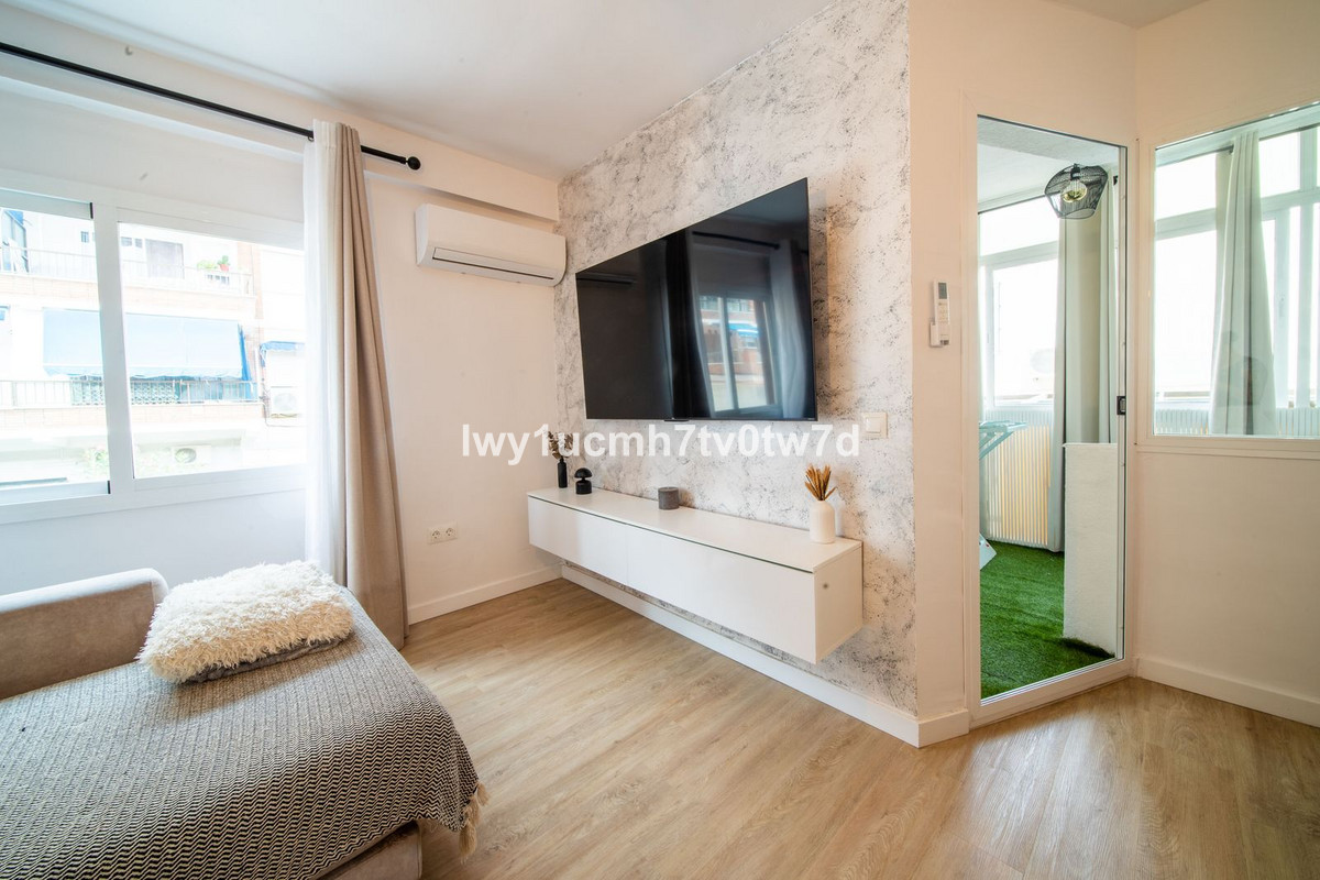 Appartement te koop in Rincón de la Victoria | 2 slaapkamers H5294629
