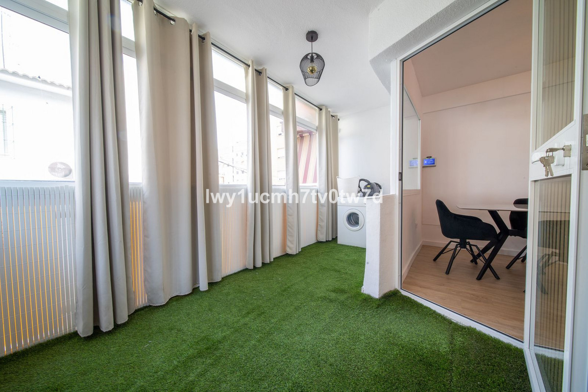 Appartement te koop in Rincón de la Victoria | 2 slaapkamers H5294629
