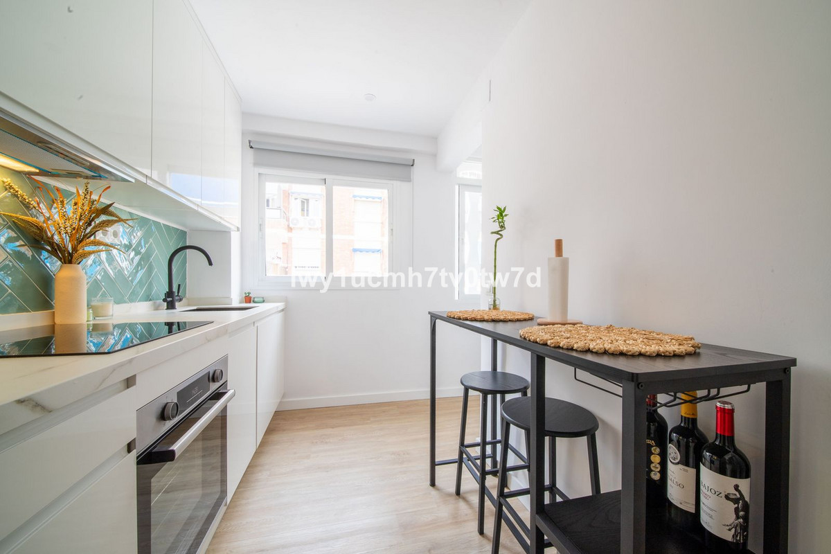 Appartement te koop in Rincón de la Victoria | 2 slaapkamers H5294629