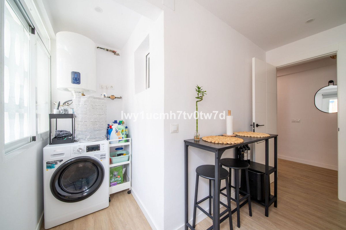 Appartement te koop in Rincón de la Victoria | 2 slaapkamers H5294629