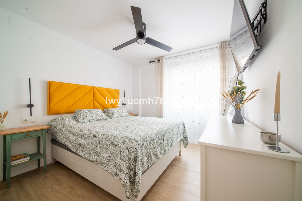 Appartement te koop in Rincón de la Victoria | 2 slaapkamers H5294629
