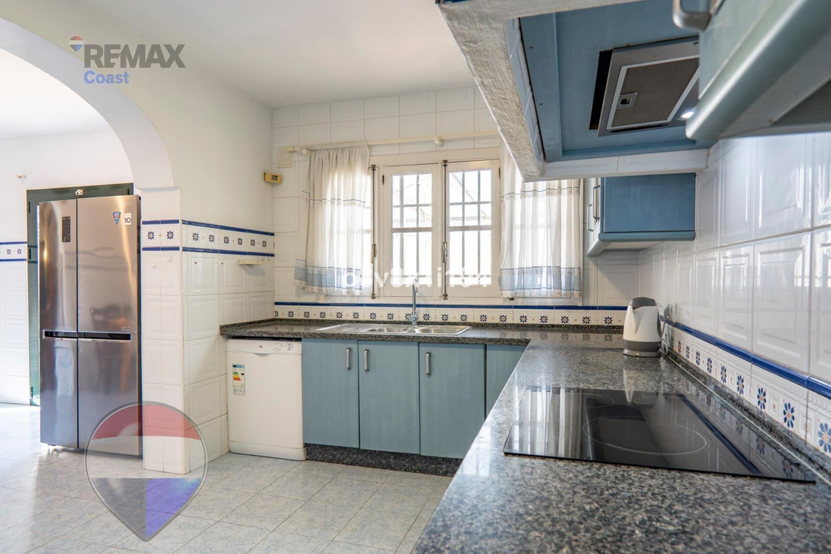 Huis te koop in Rincón de la Victoria | 6 slaapkamers H5353840