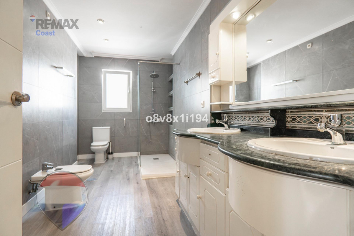 Huis te koop in Rincón de la Victoria | 6 slaapkamers H5353840