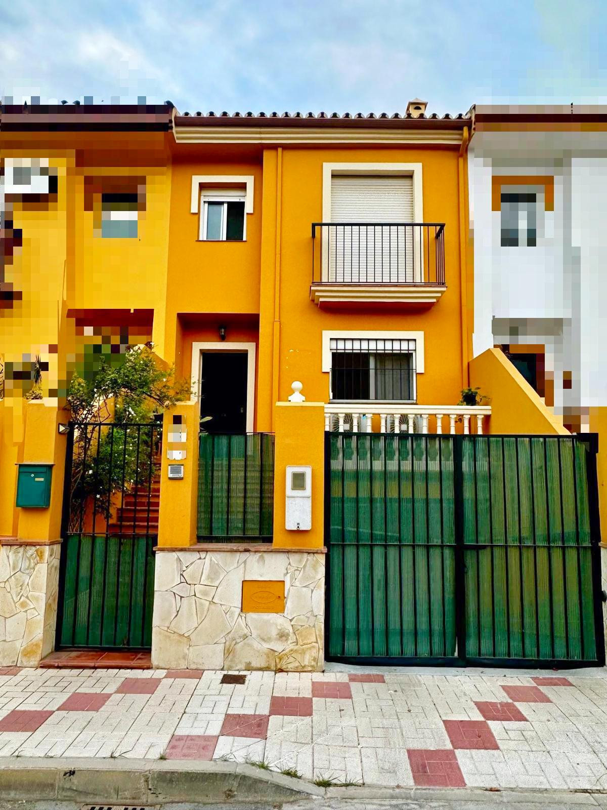 Appartement te koop in Rincón de la Victoria | 4 slaapkamers H5408206