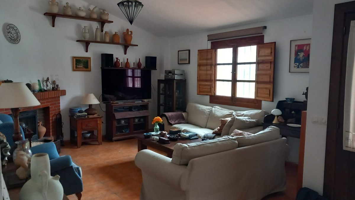 Finca - Cortijo in Riogordo-2
