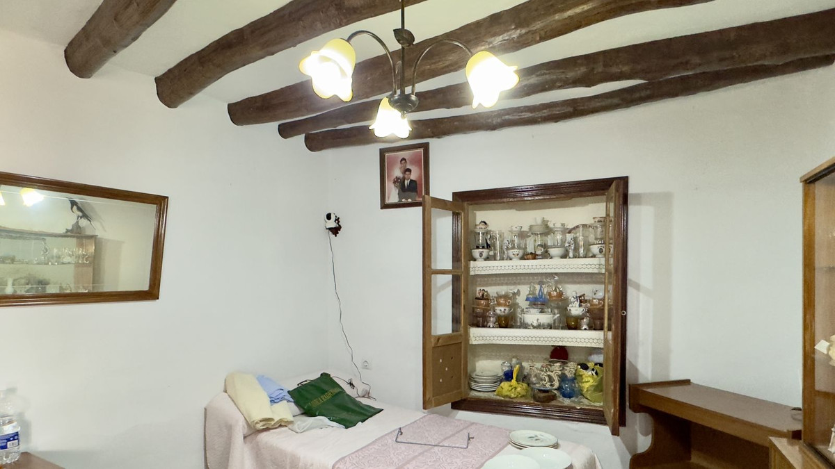 Geschakelde Woning in Riogordo-11