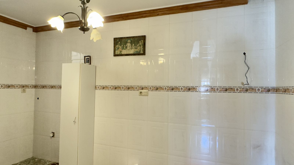 Geschakelde Woning in Riogordo-16