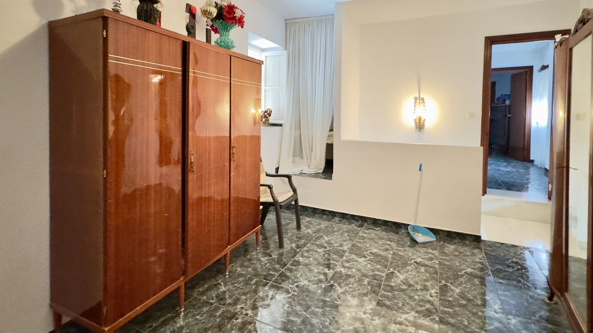 Geschakelde Woning in Riogordo-20