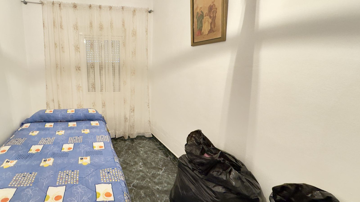 Geschakelde Woning in Riogordo-23