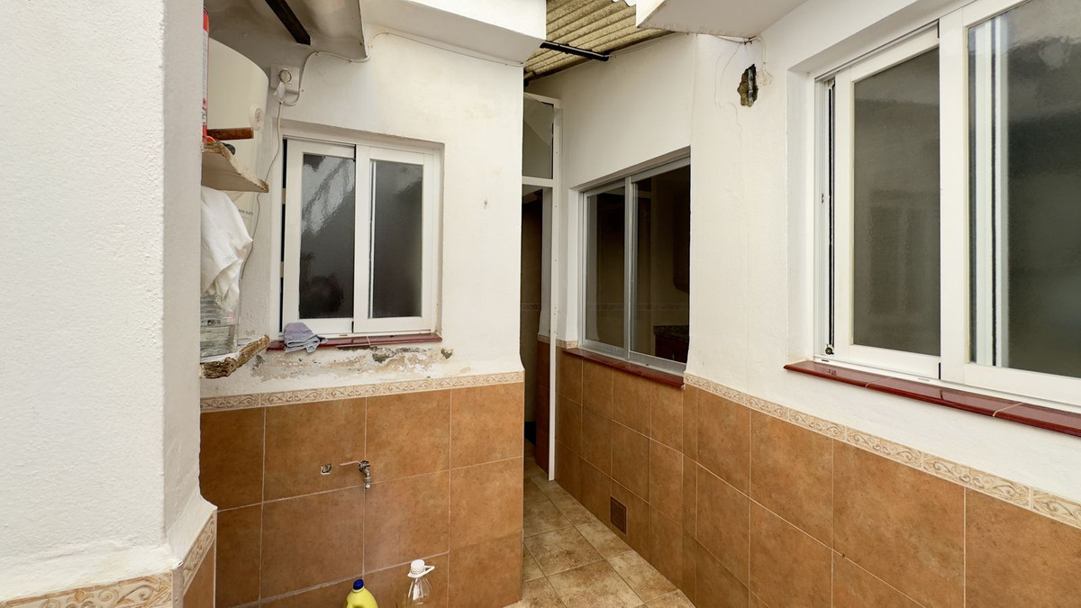 Geschakelde Woning in Riogordo-32