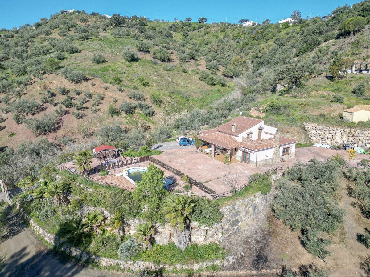 Finca - Cortijo in Riogordo-2