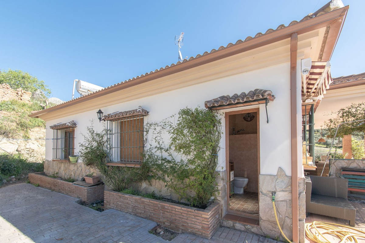 Finca - Cortijo in Riogordo-9