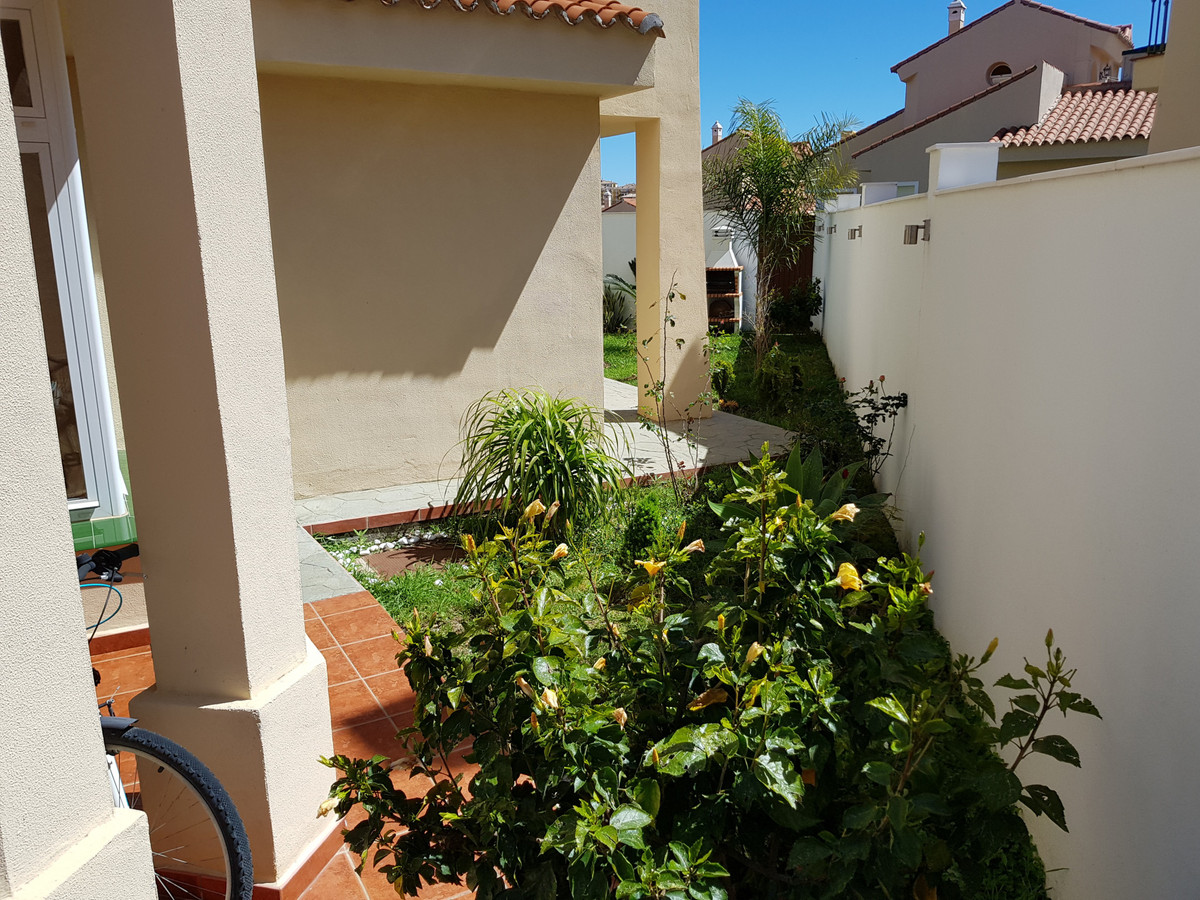 Semi-Vrijstaande Villa in Riviera del Sol-10