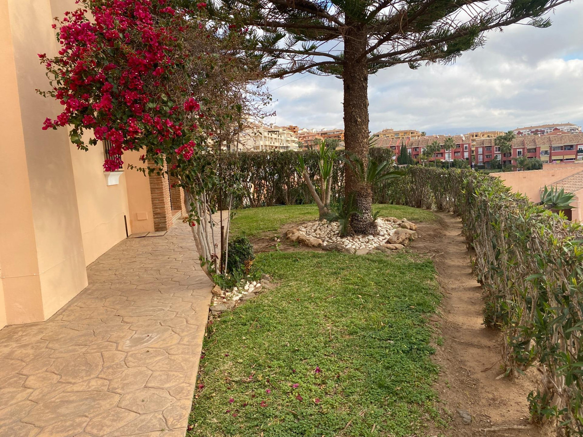 Vrijstaande Villa in Riviera del Sol-11