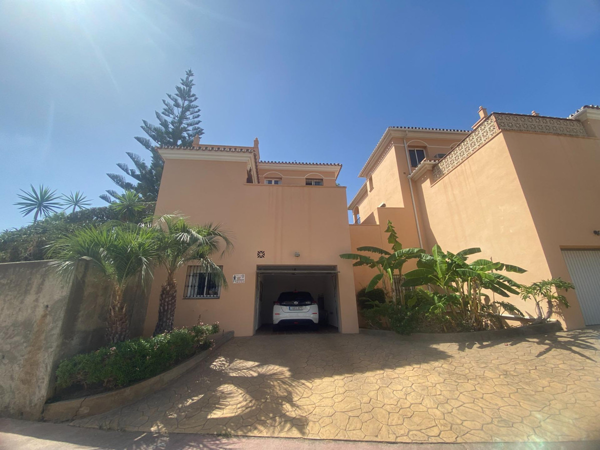 Vrijstaande Villa in Riviera del Sol-4