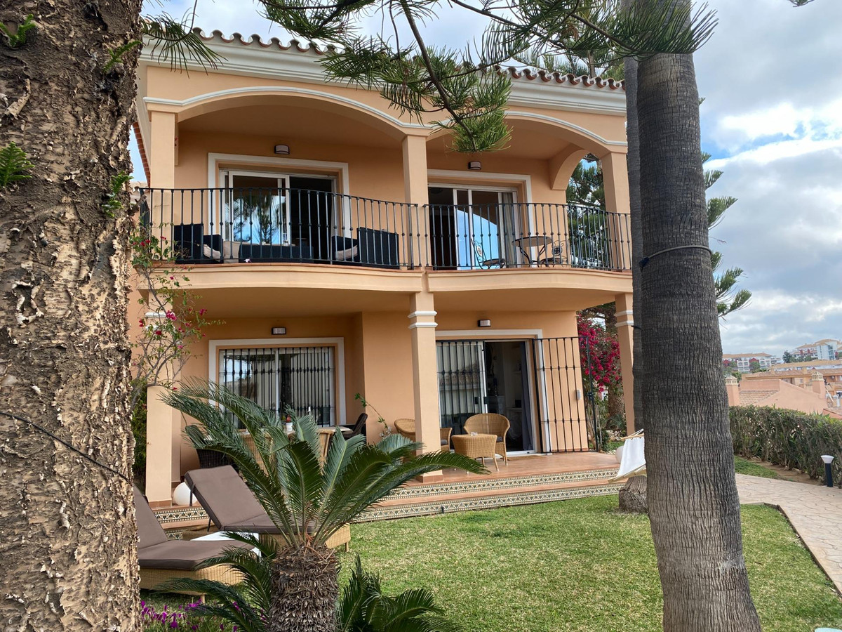 Vrijstaande Villa in Riviera del Sol-5