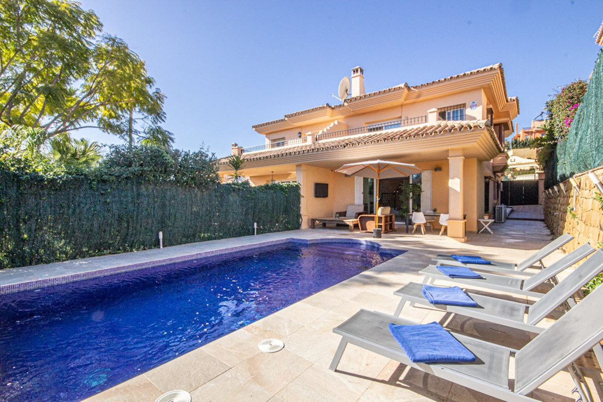 Semi-Vrijstaande Villa in Riviera del Sol-1