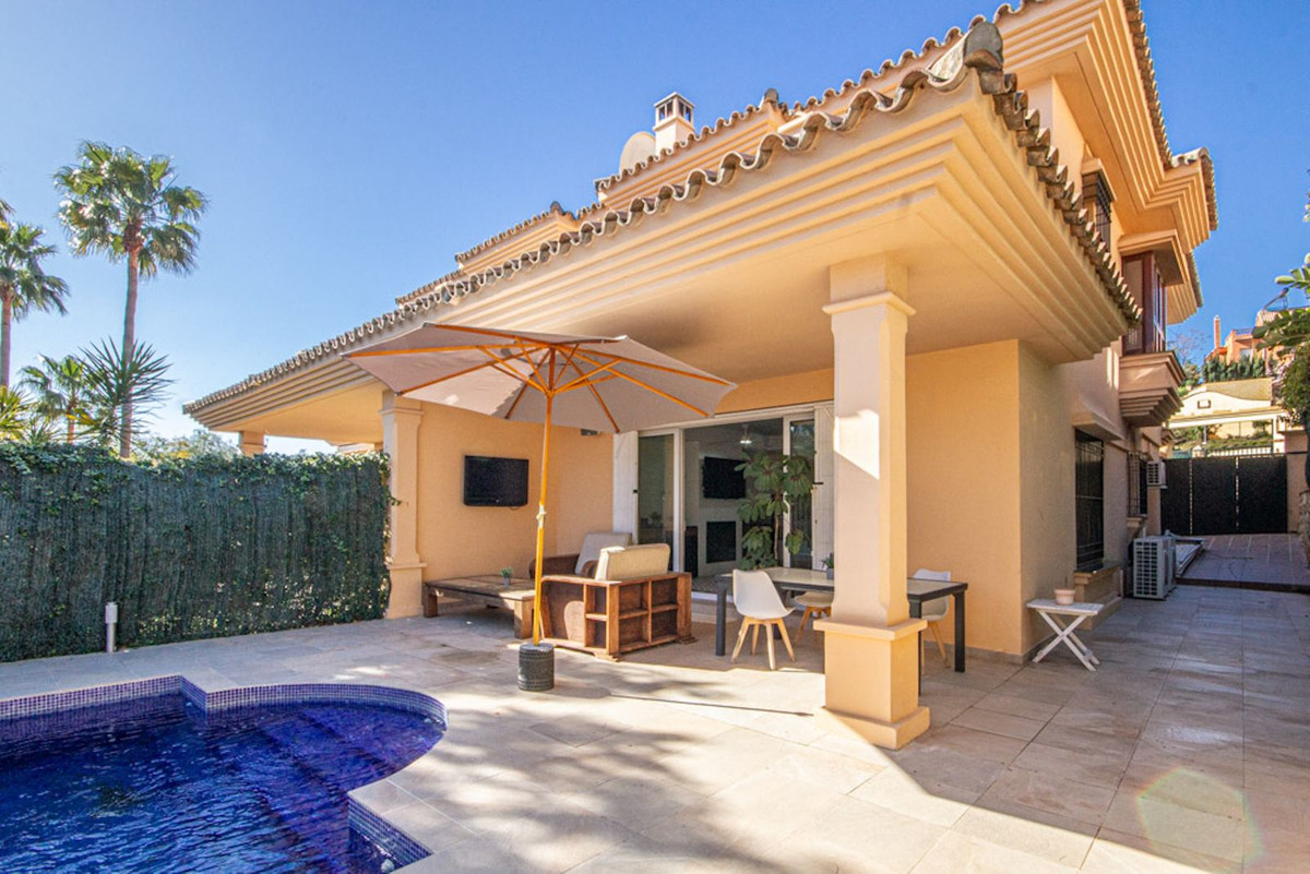 Semi-Vrijstaande Villa in Riviera del Sol-19