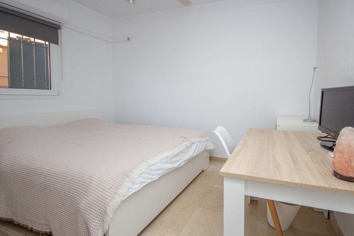 Semi-Vrijstaande Villa in Riviera del Sol-26