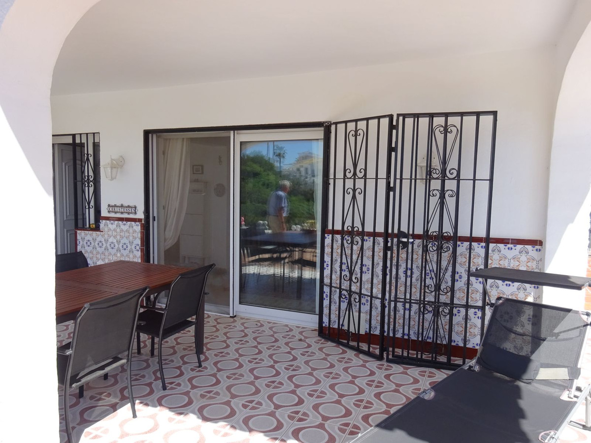 Vrijstaande Villa in Riviera del Sol-3