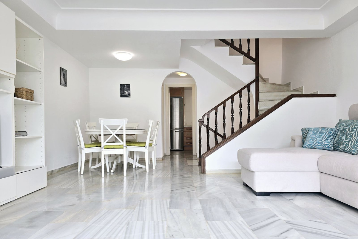Geschakelde Woning in Riviera del Sol-2