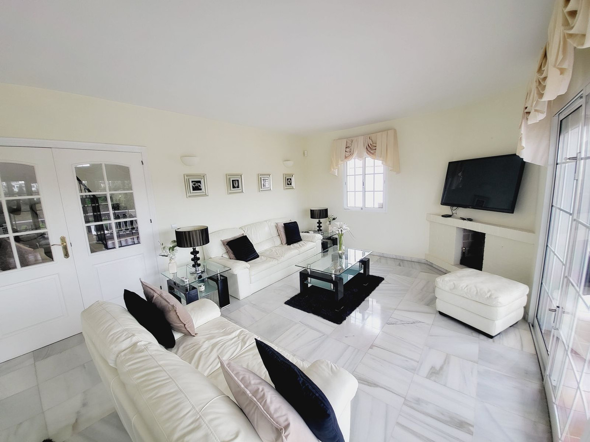 Vrijstaande Villa in Riviera del Sol-6