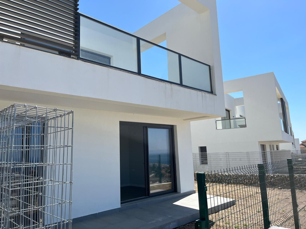 Property main view 40