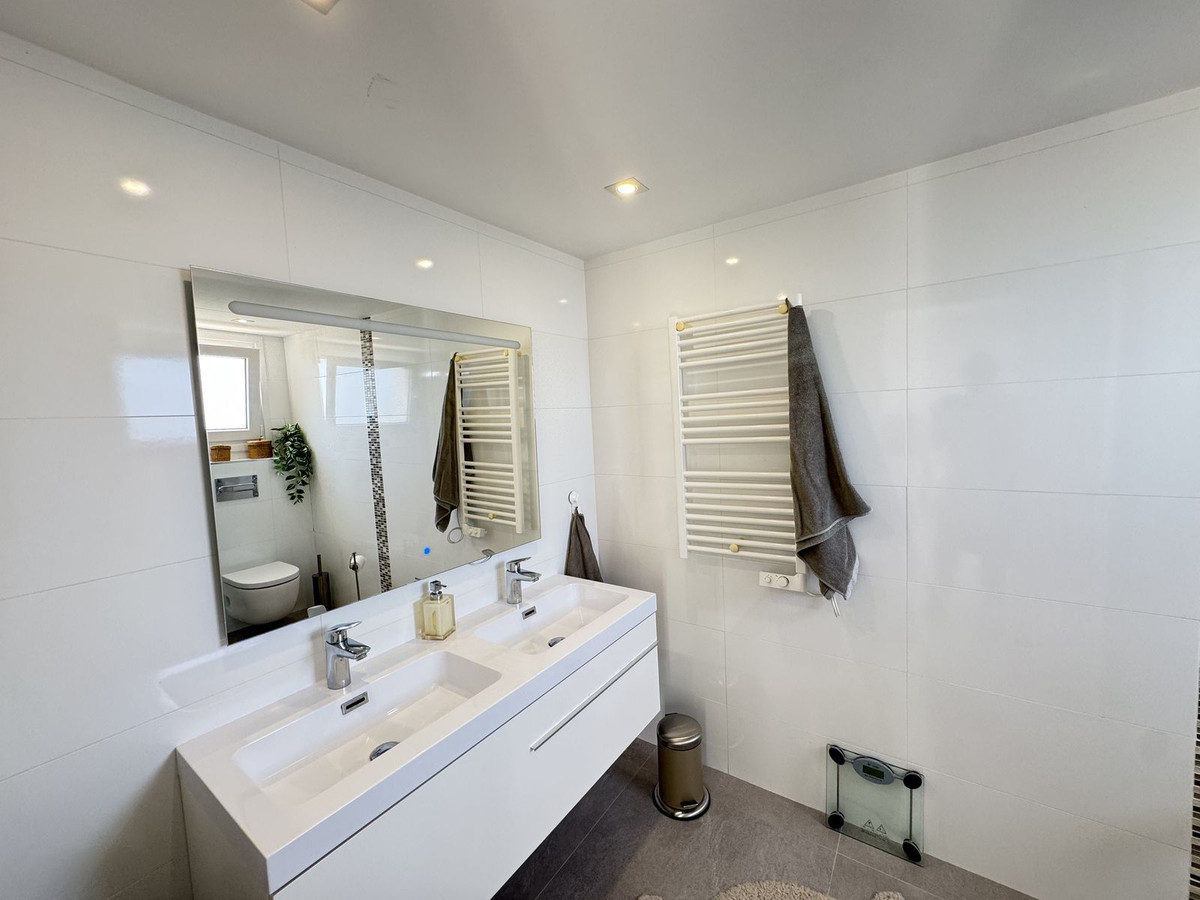 Property main view 33