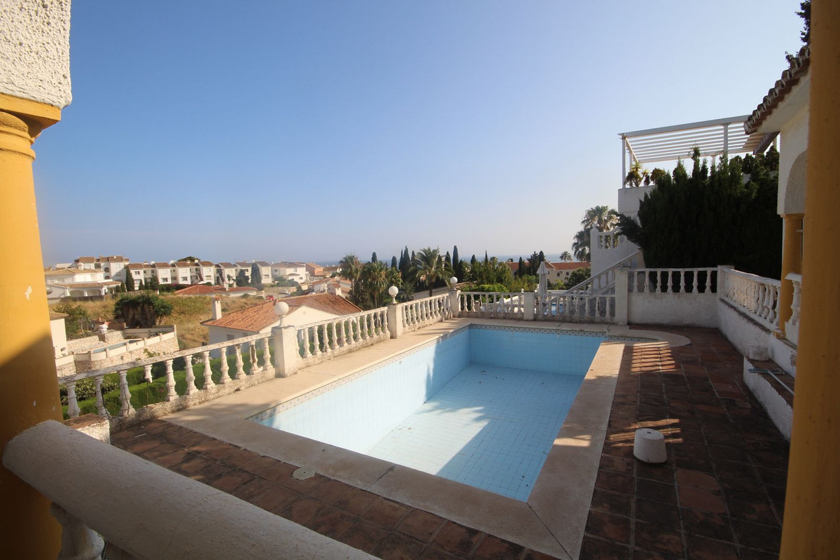 Huis te koop in Miraflores | 3 slaapkamers H5069830
