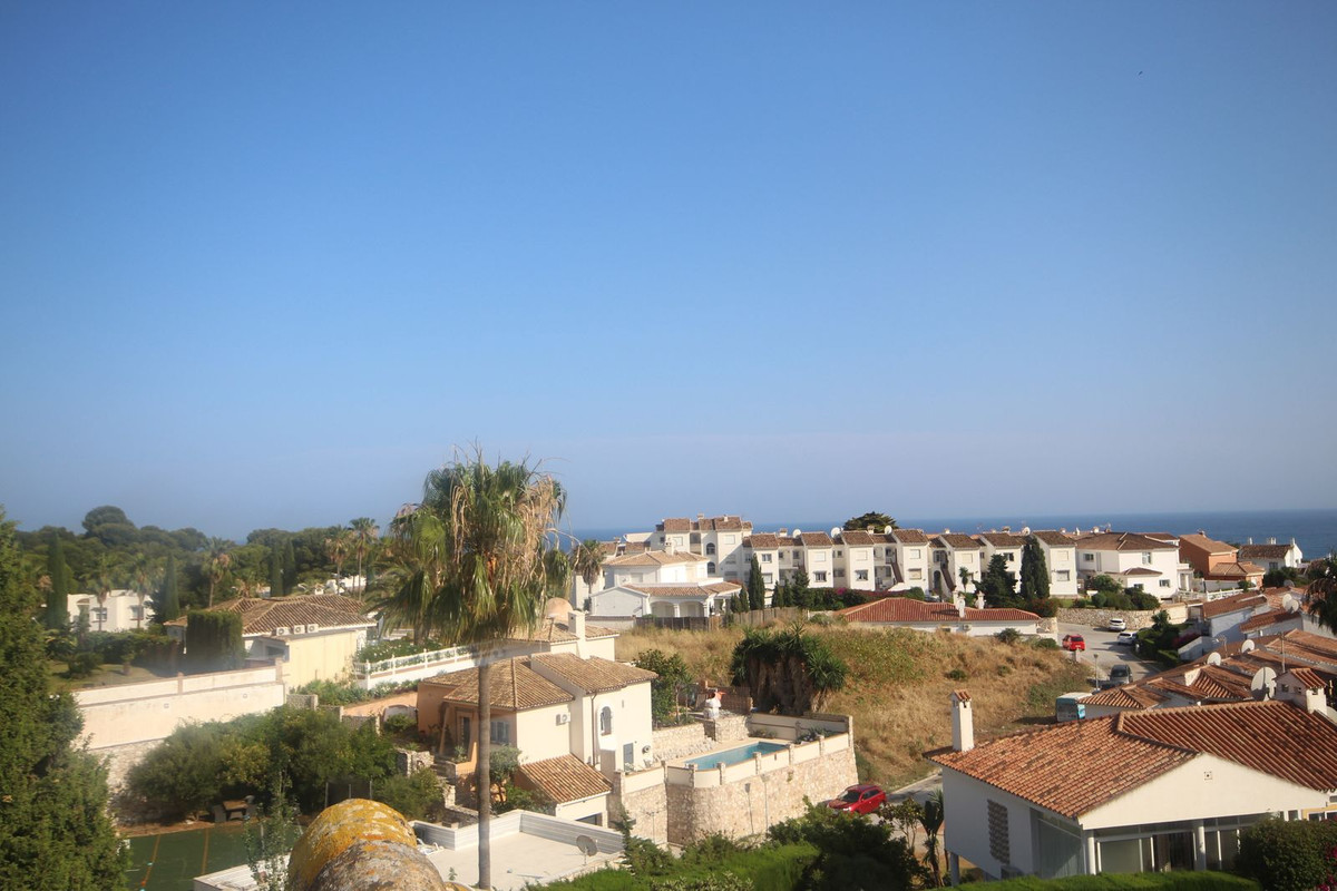 Huis te koop in Miraflores | 3 slaapkamers H5069830