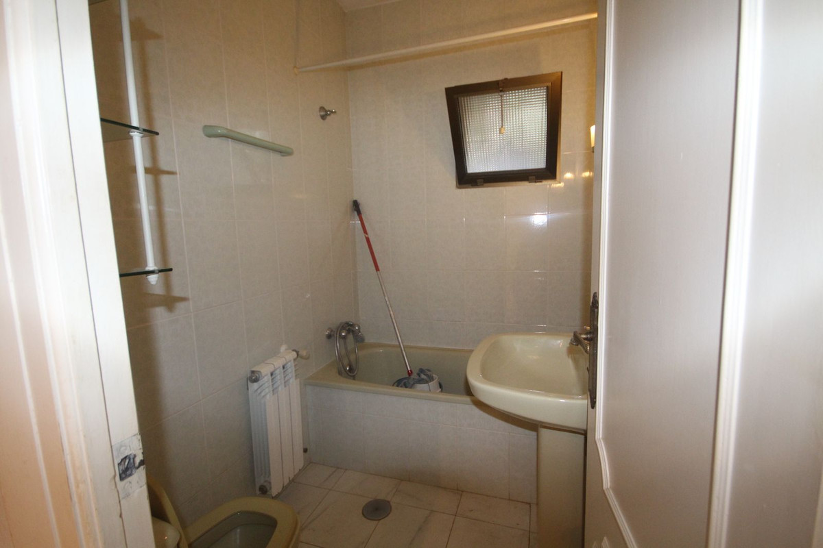 Huis te koop in Miraflores | 3 slaapkamers H5069830