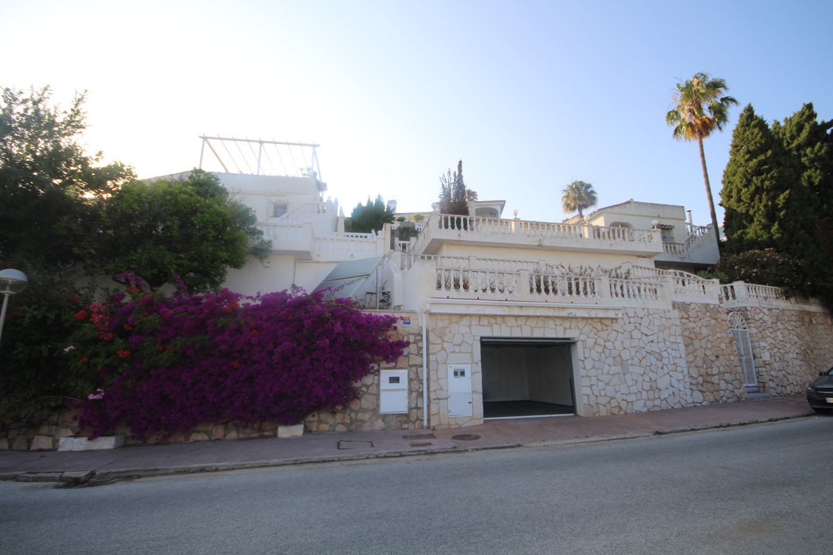 Huis te koop in Miraflores | 3 slaapkamers H5069830