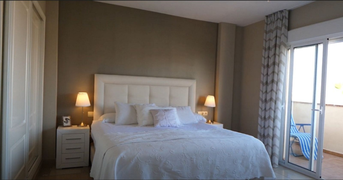 Huis te koop in Riviera del Sol | 4 slaapkamers H5104969