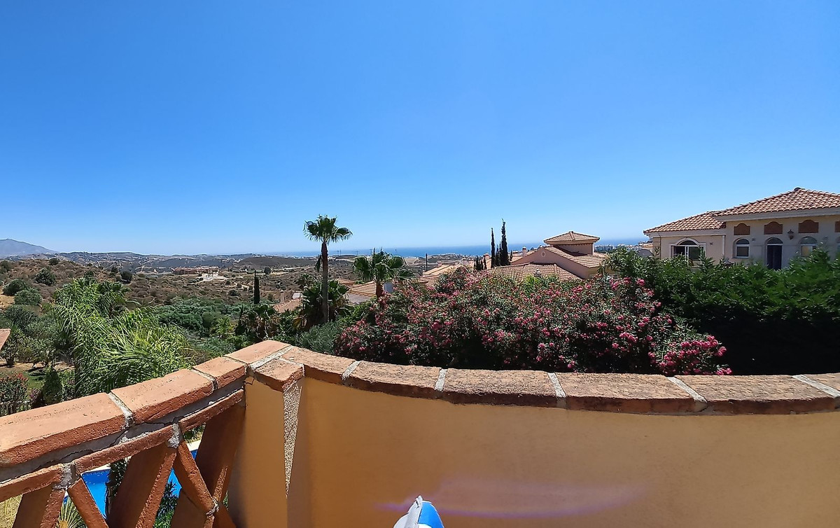 Huis te koop in Riviera del Sol | 4 slaapkamers H5104969