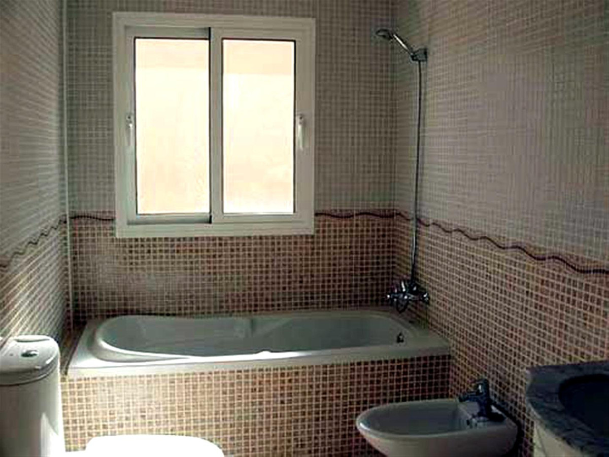 Huis te koop in Riviera del Sol | 4 slaapkamers H5104969