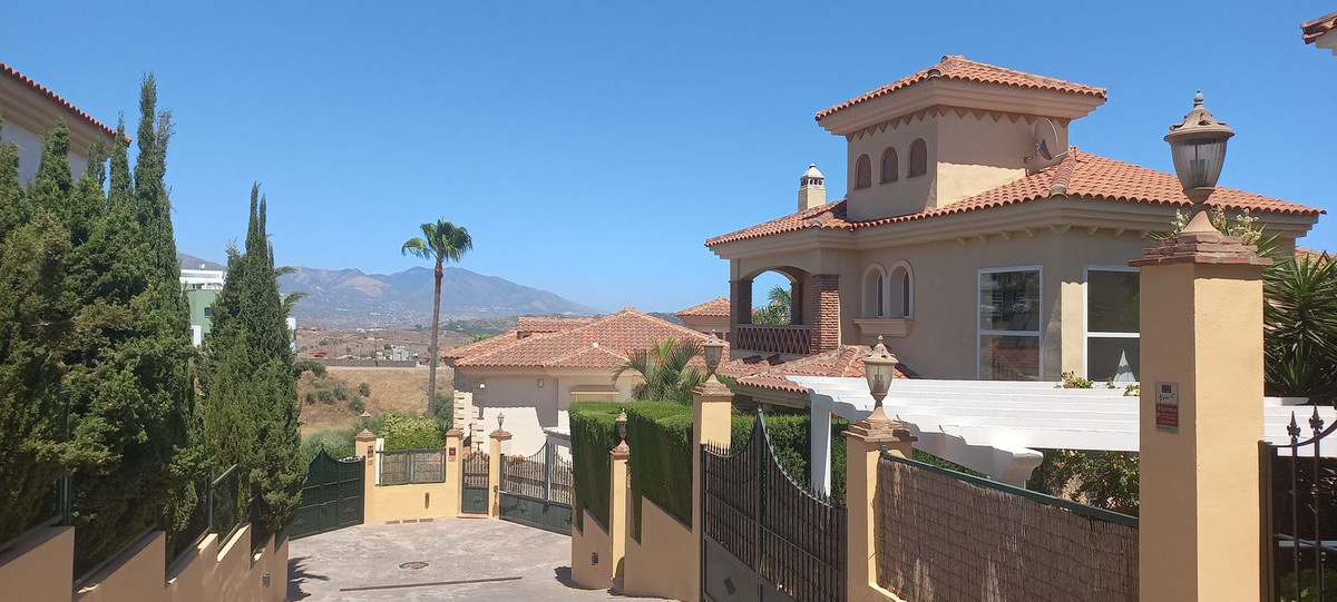 Huis te koop in Riviera del Sol | 4 slaapkamers H5104969
