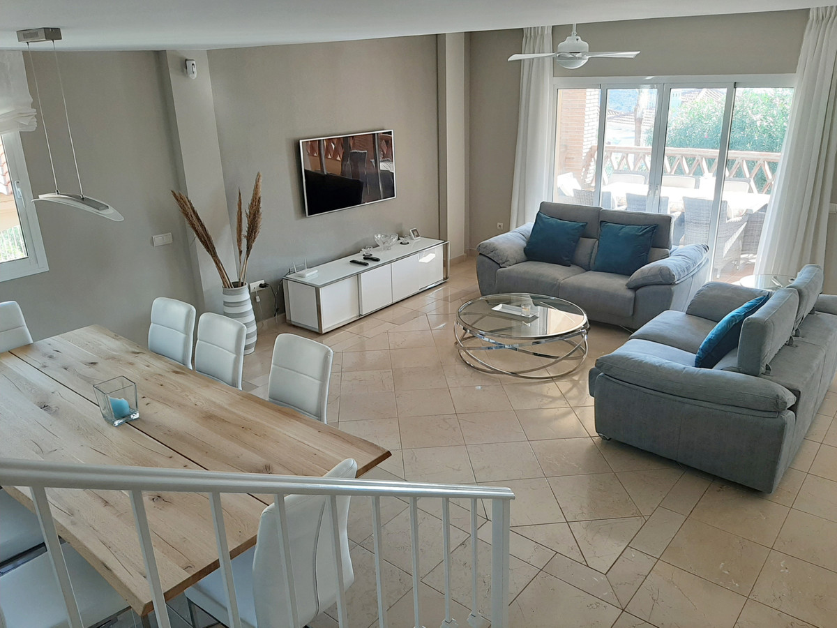 Huis te koop in Riviera del Sol | 4 slaapkamers H5104969