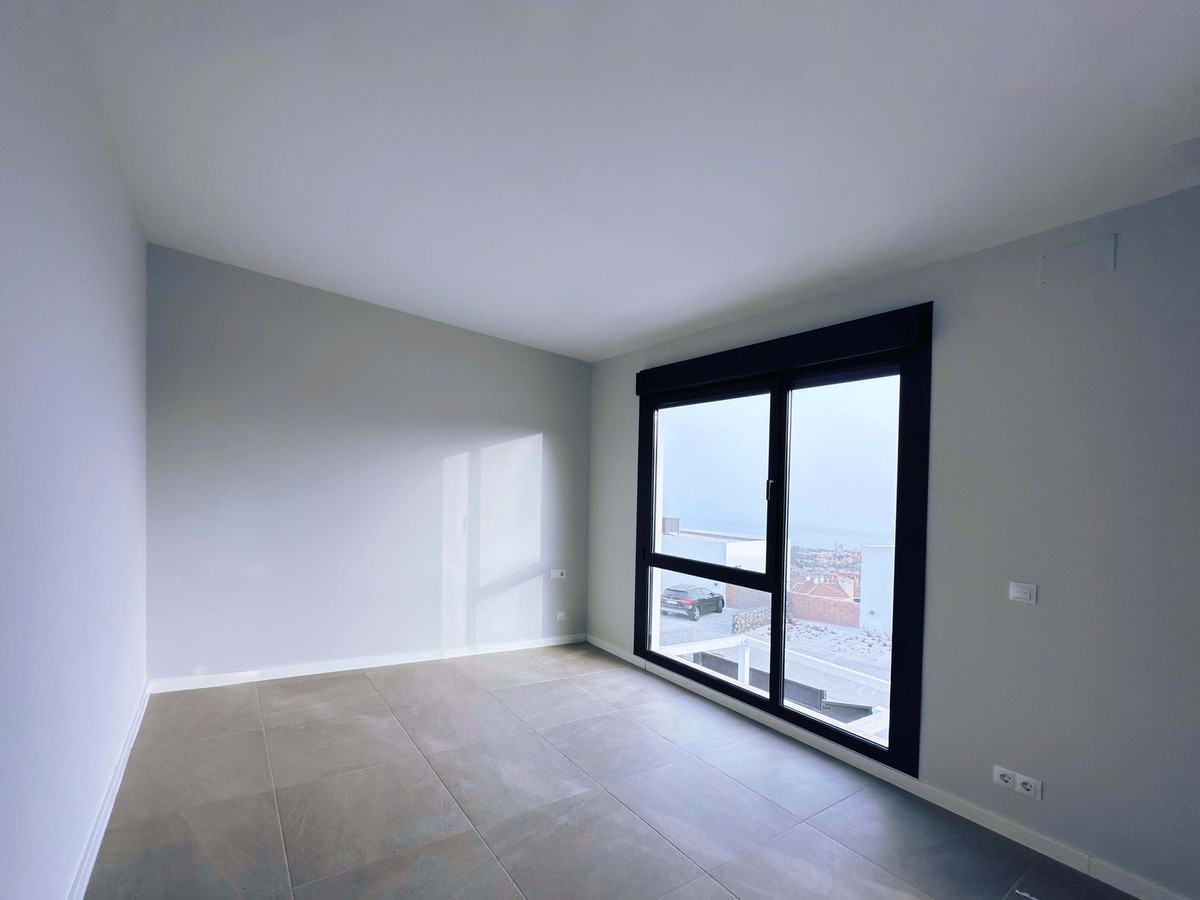 Huis te koop in Riviera del Sol | 4 slaapkamers H5156278
