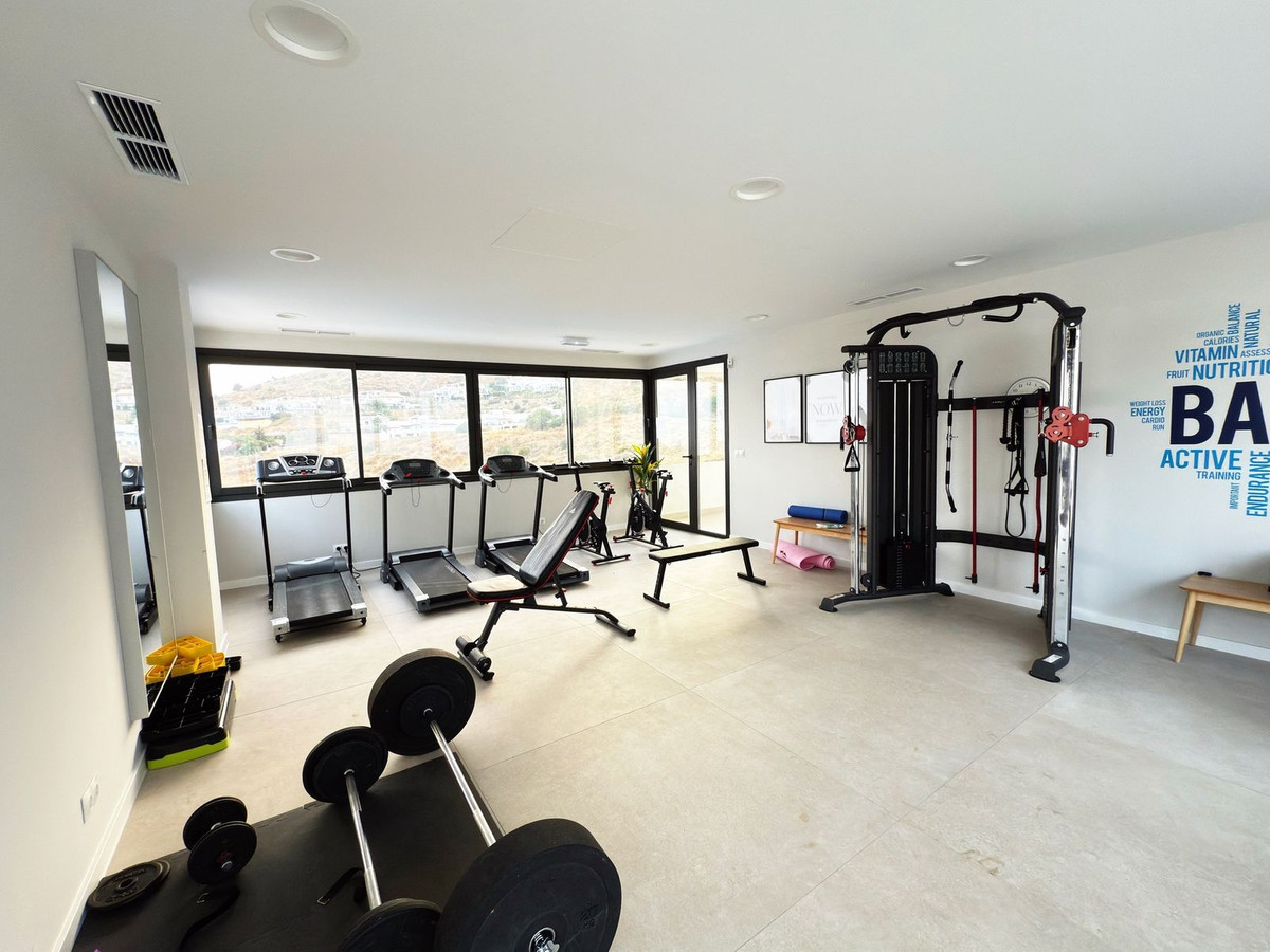 Huis te koop in Riviera del Sol | 4 slaapkamers H5156278