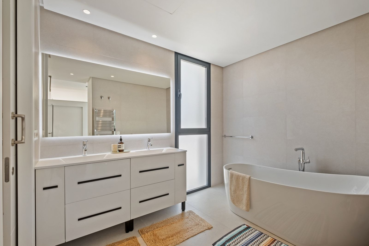 Property main view 36