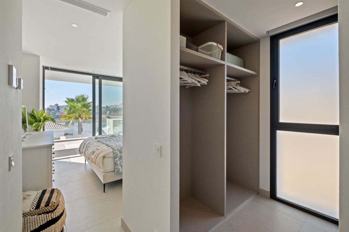 Property main view 40