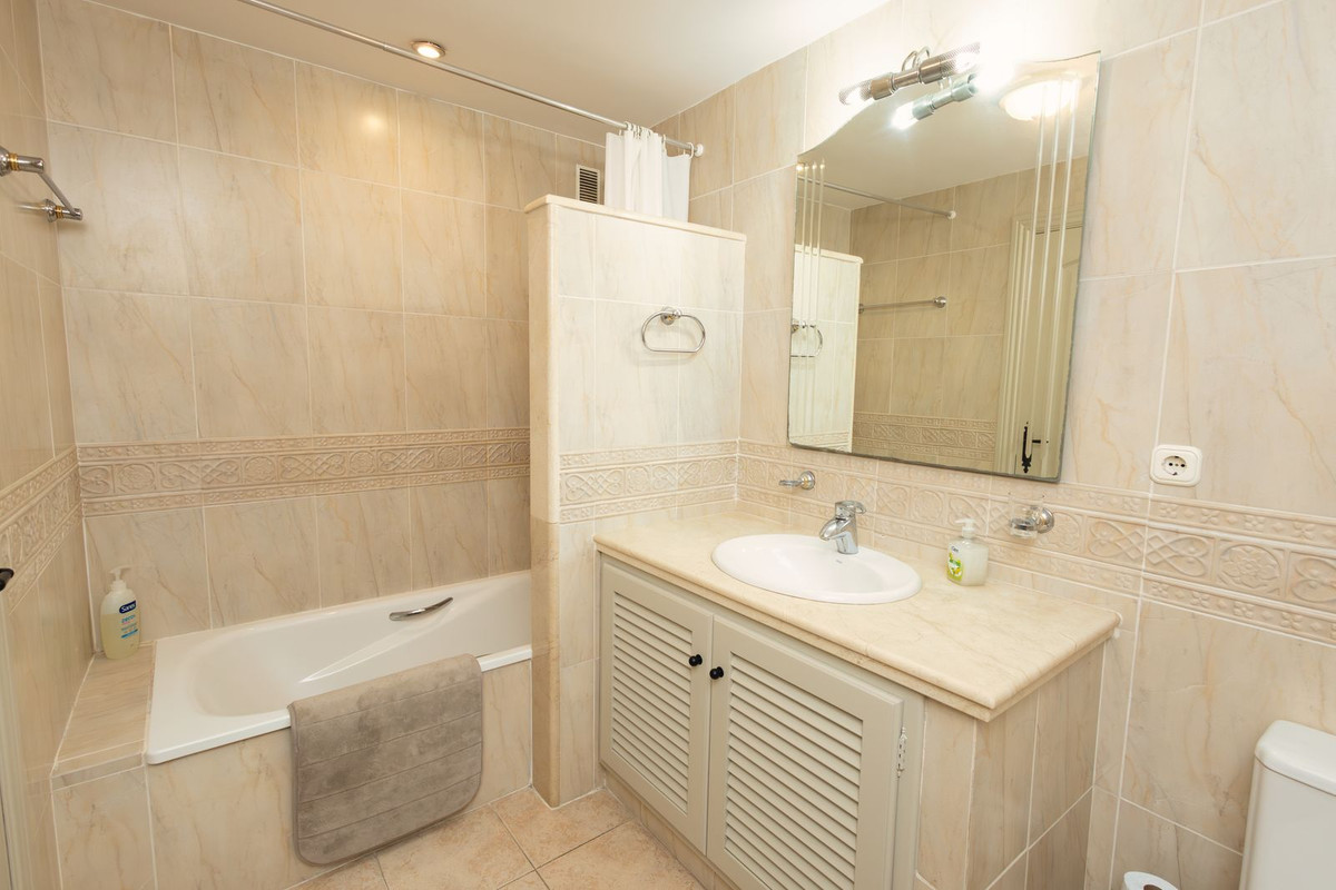 Huis te koop in Riviera del Sol | 4 slaapkamers H5238892