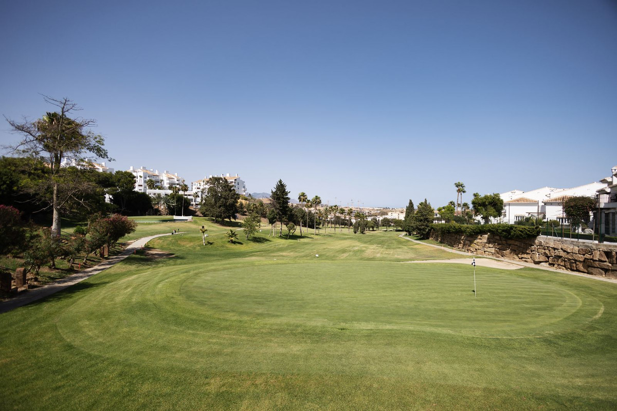 Huis te koop in Riviera del Sol | 4 slaapkamers H5238892