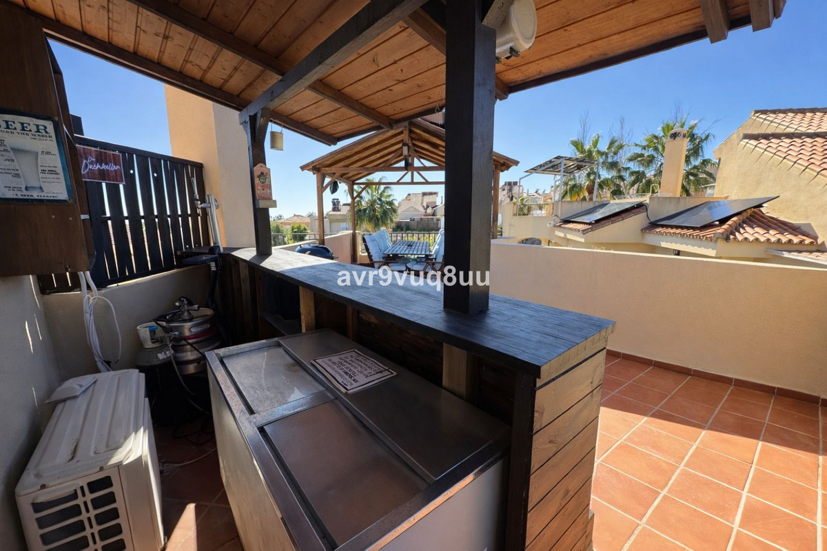 Huis te koop in Riviera del Sol | 4 slaapkamers H5308039